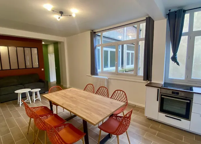 Spacious Flat Near Grands Boulevards 6p