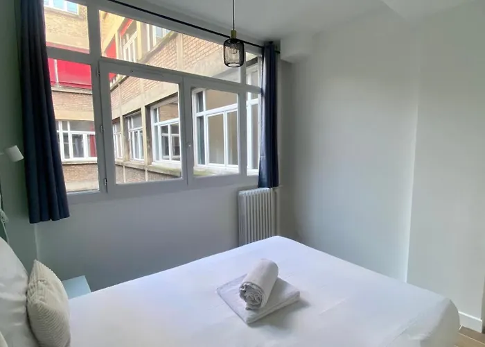 Spacious Flat Near Grands Boulevards 6p Daire