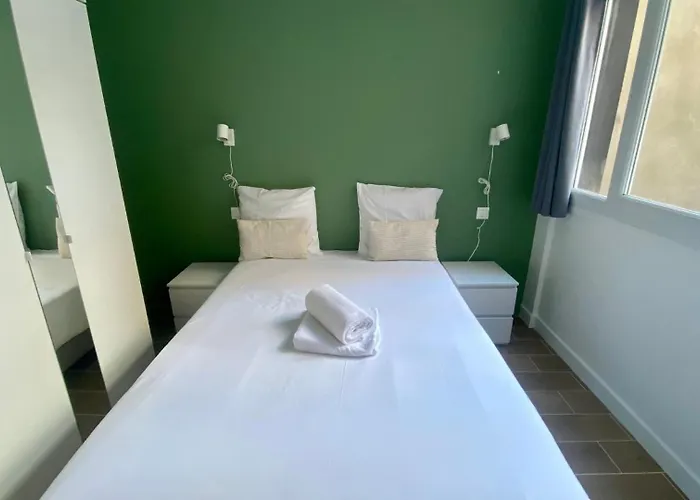 Spacious Flat Near Grands Boulevards 6p Daire *