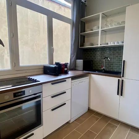 Spacious Flat Near Grands Boulevards 6p